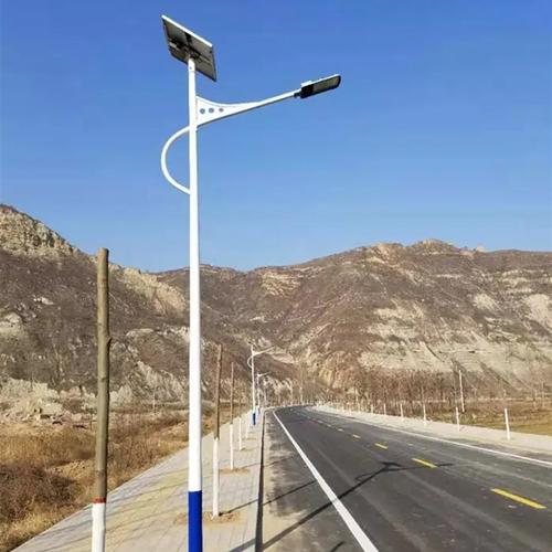 太阳能路灯图片(海螺臂太阳能路灯图片)