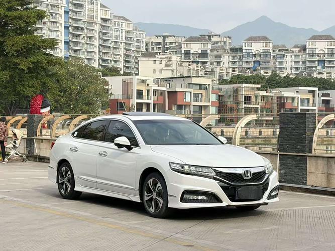 本田思铂睿汽车 本田思铂睿汽车图片