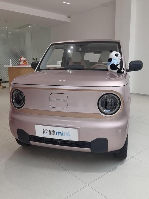 小熊猫汽车报价及图片 吉利小熊猫汽车报价及图片