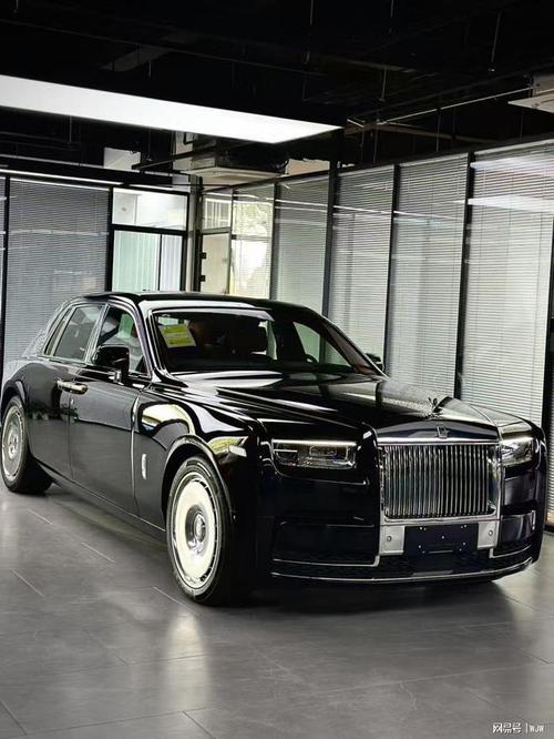 劳斯莱斯的车型(吉利像劳斯莱斯的车型)