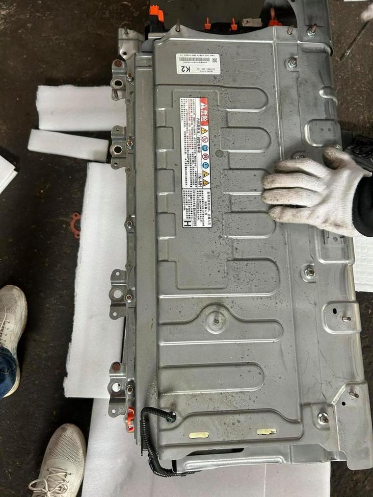 卡罗拉双擎电池真实寿命(卡罗拉双擎电池寿命和价格)