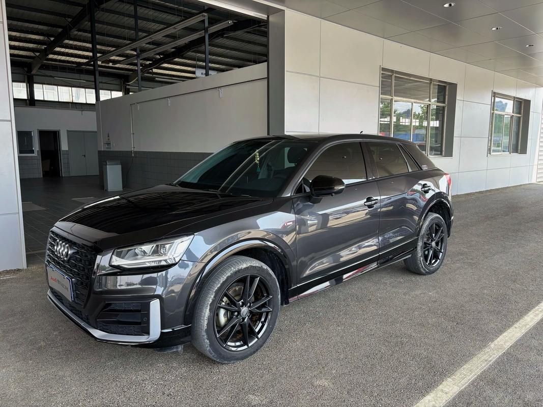 奥迪q2l纯电动车价格,奥迪q2l纯电动车价格多少