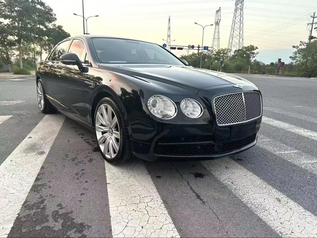 宾利飞驰二手车/宾利飞驰二手车价格及图片