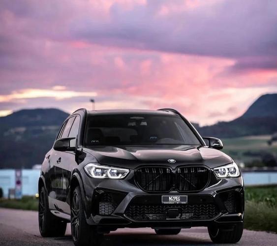 宝马x5m越野,宝马x5m的越野性能